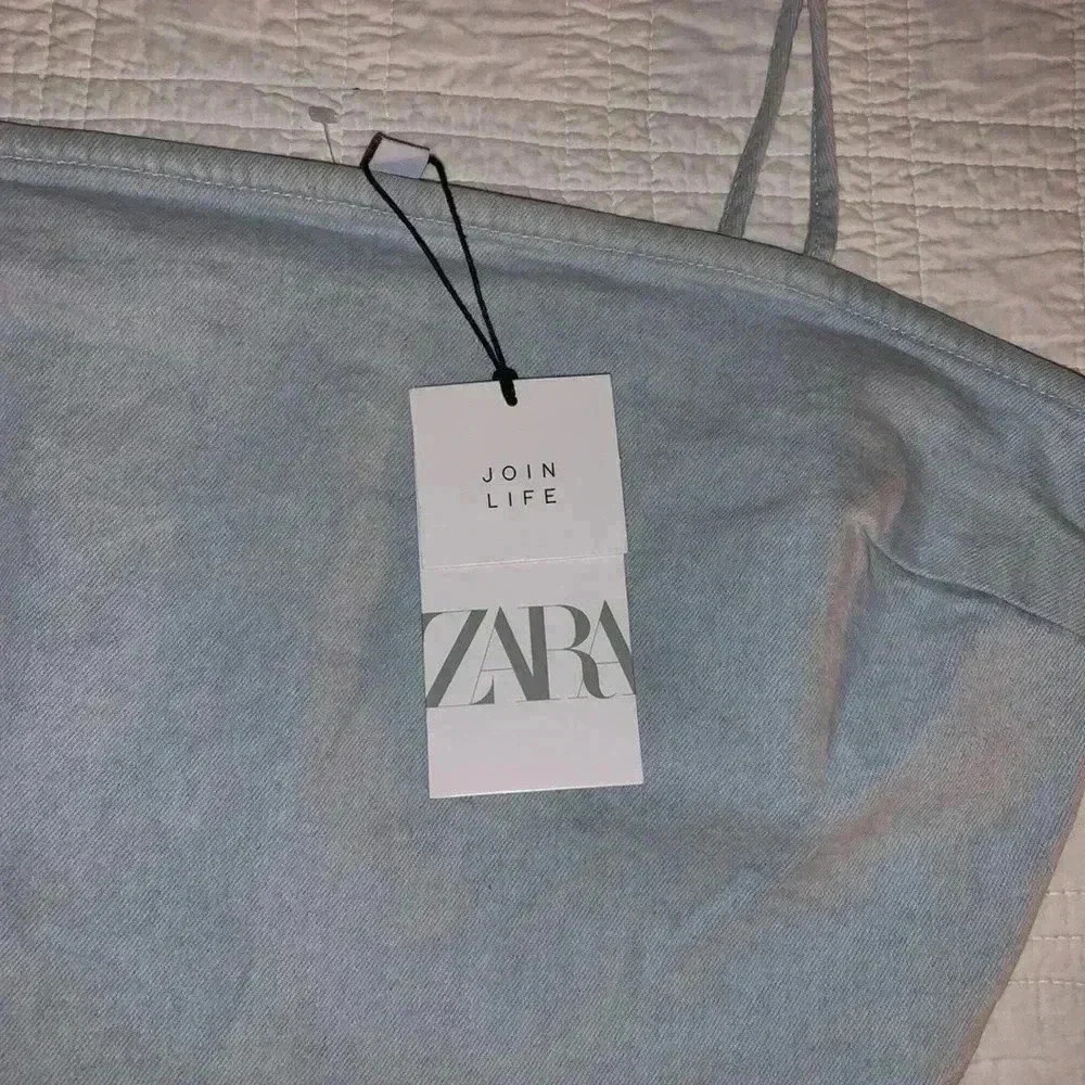 Zara - Picture 3 of 4